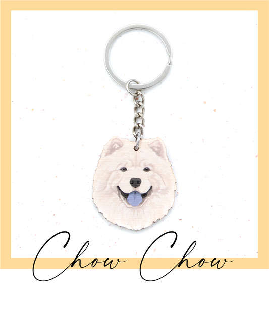 Suomalaisesta koivuvanerista ja teräksestä valmistettu valkoinen chow chow avaimenperä