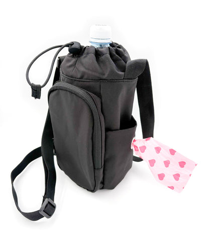 Koiranomistajan ulkoilulaukku eli dog walking bag värissä musta