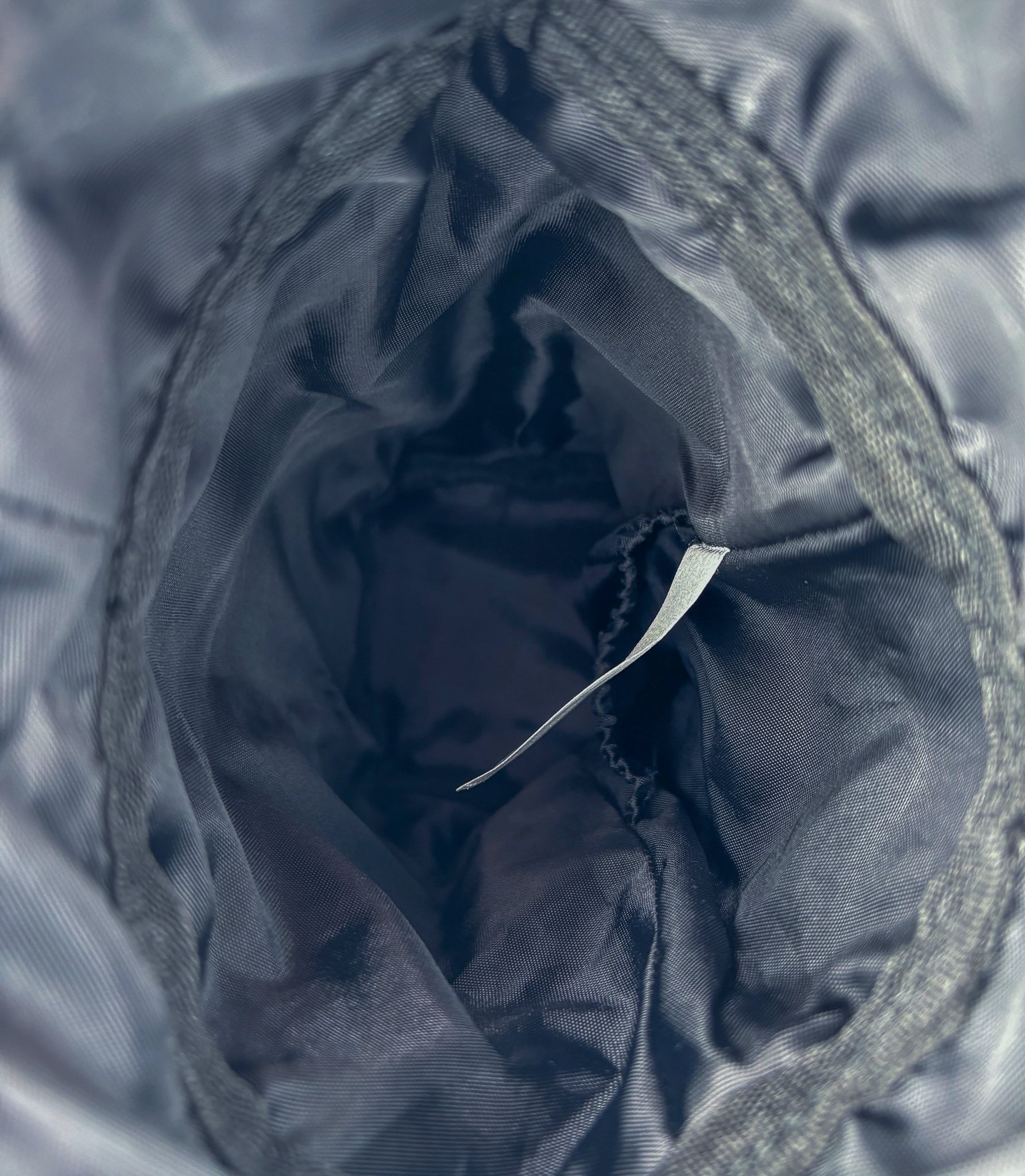 Koiranomistajan ulkoilulaukku eli dog walking bag värissä musta
