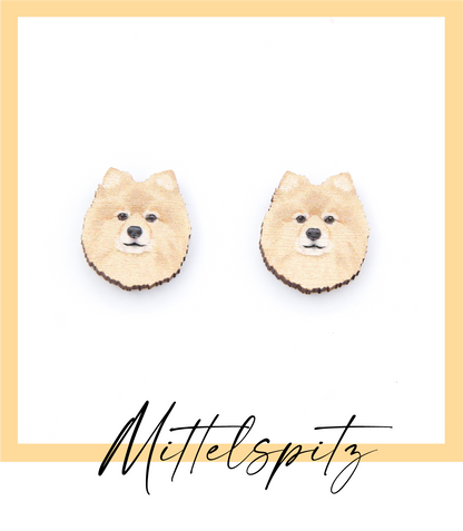 Suomalaisesta koivuvanerista ja allergiaystävällisestä kirurginteräksestä valmistetut mittelspitz nappikorvakorut