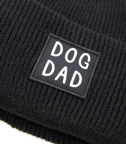 Suomessa käsinpainettu 100% kierrätysmateriaalista valmistettu dog mom pipo ja dog dad pipo